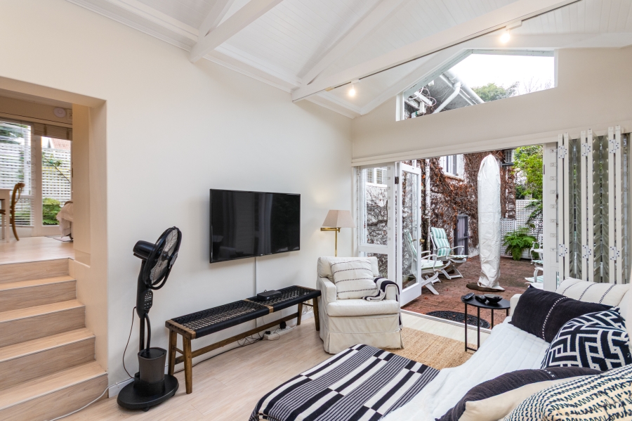 To Let 2 Bedroom Property for Rent in Claremont Upper Western Cape